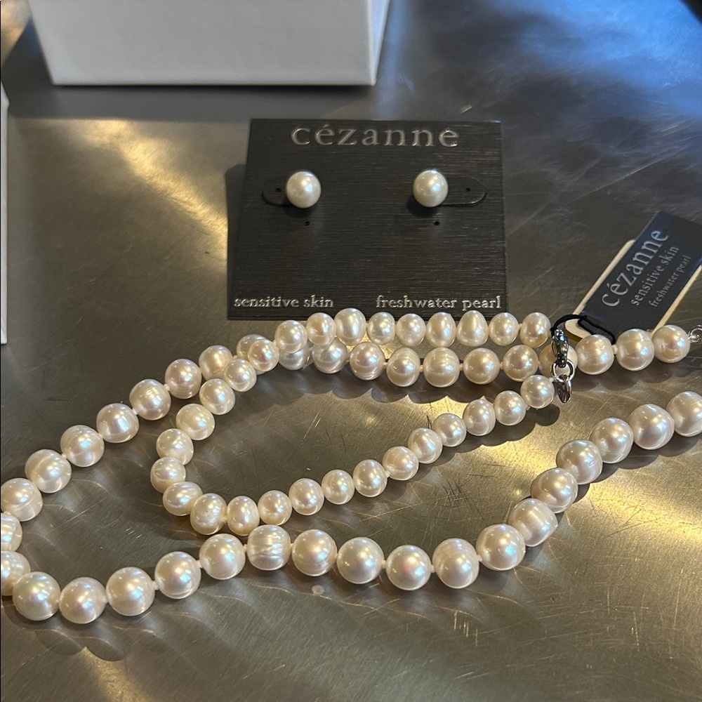 Cezanne Cream Freshwater Pearl Necklace Set